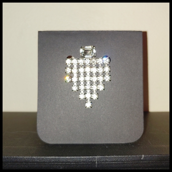 Jewelry - Shiny Vintage Dangling Rhinestone Bar Brooch